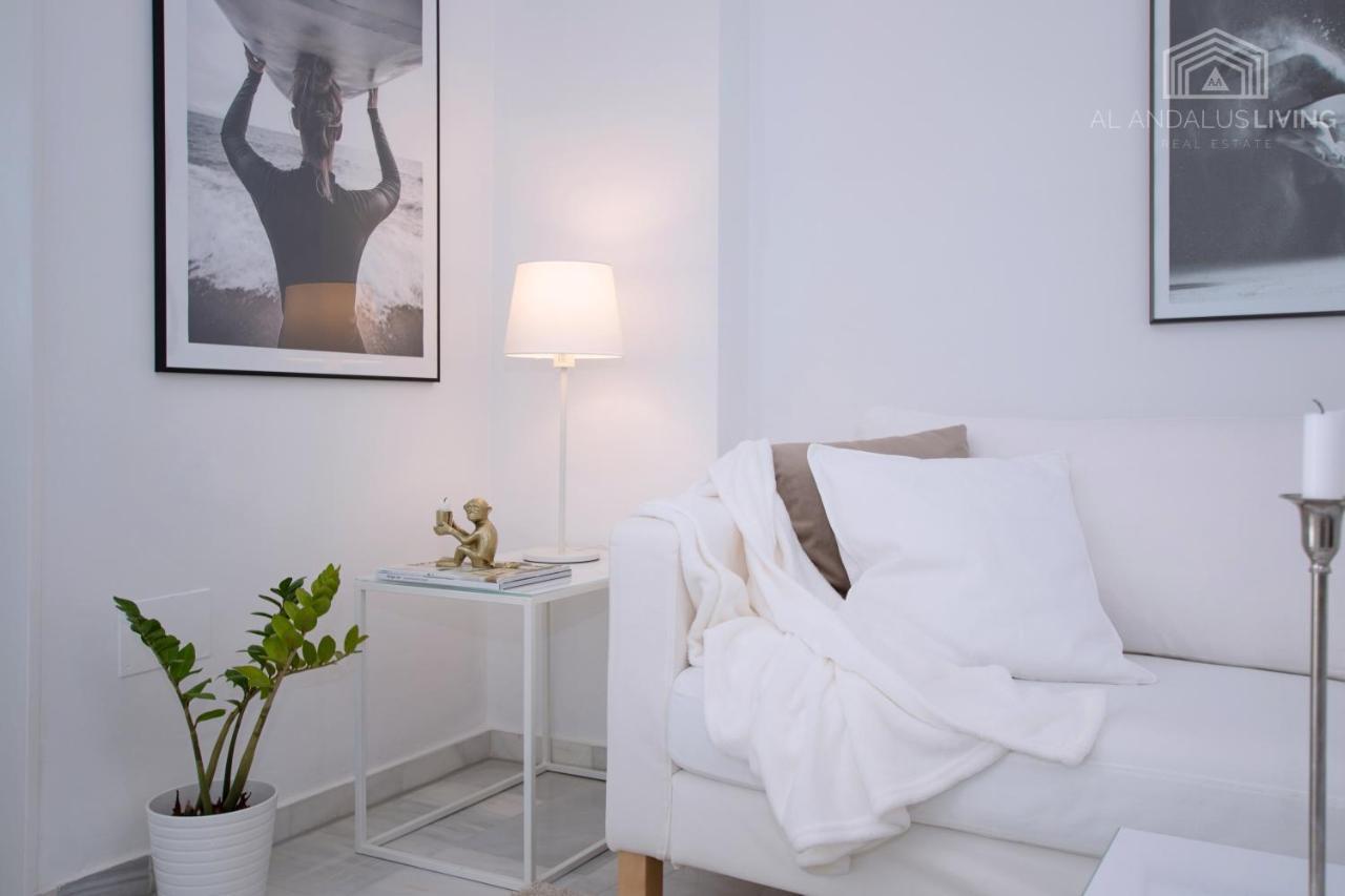 Scandinavian Style Apartment With Amazing Sea Views And South West Facing Sunny Terrace In Miraflores Walking Distance To The Beach! Μάλαγα Εξωτερικό φωτογραφία