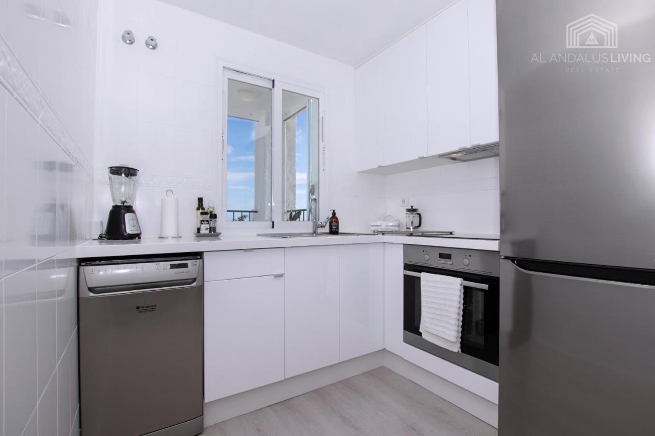 Scandinavian Style Apartment With Amazing Sea Views And South West Facing Sunny Terrace In Miraflores Walking Distance To The Beach! Μάλαγα Εξωτερικό φωτογραφία