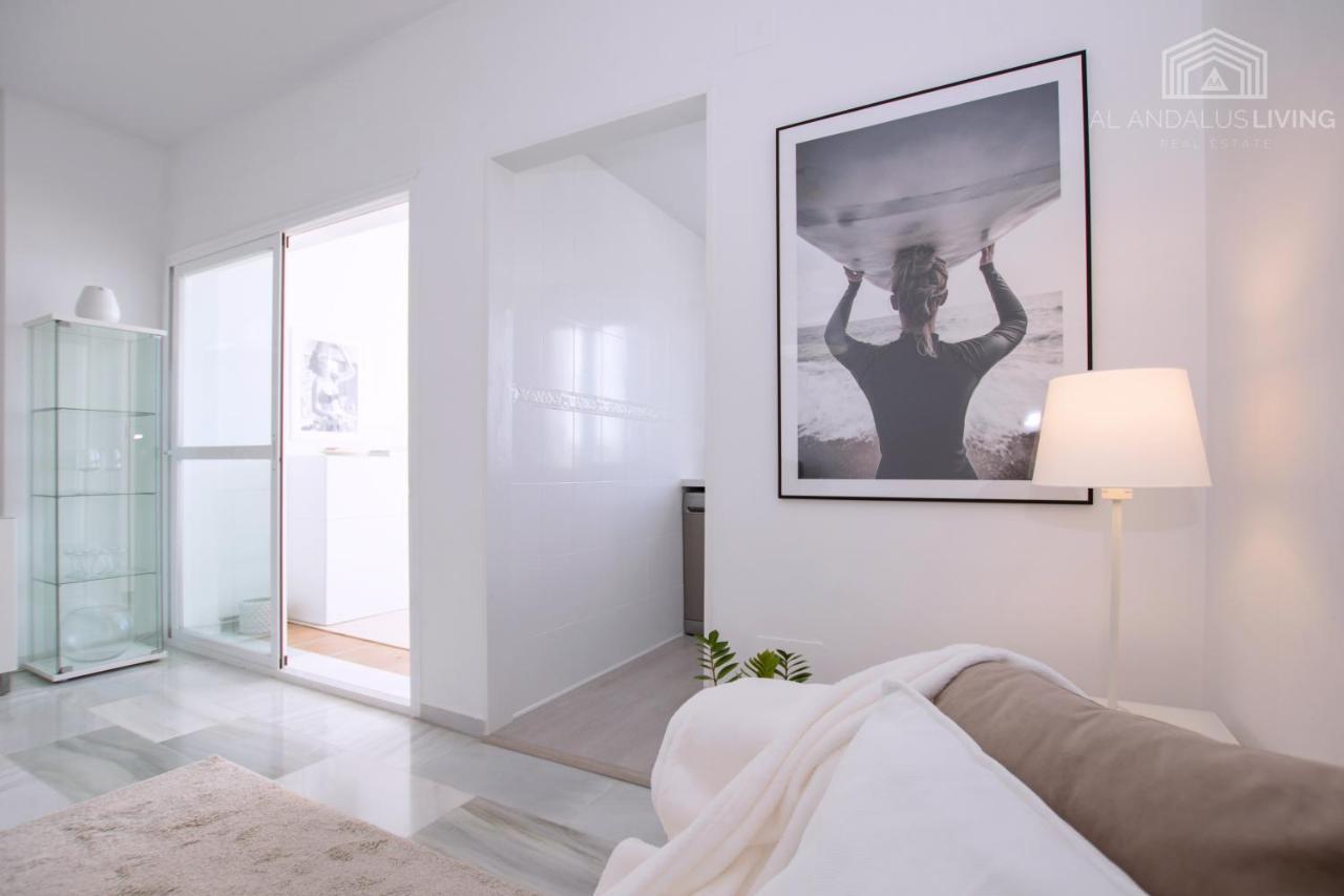 Scandinavian Style Apartment With Amazing Sea Views And South West Facing Sunny Terrace In Miraflores Walking Distance To The Beach! Μάλαγα Εξωτερικό φωτογραφία